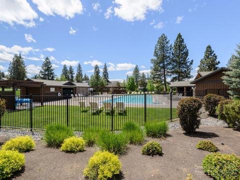 19464 Blue Lake Loop, Bend, OR 97702 photo 17