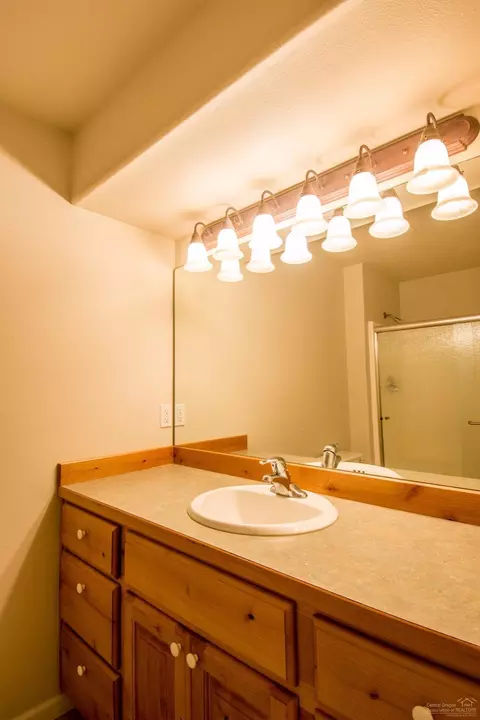 17166 Merced Rd, Bend, OR 97707 photo 12