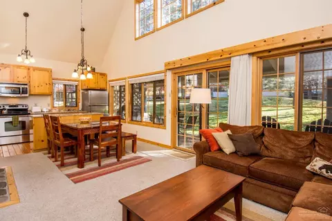 57522 Circle Four Ln, Sunriver, OR 97707 photo 6