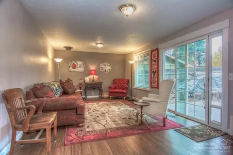 61157 Benham Rd, Bend, OR 97702 photo 8