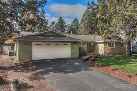 61157 Benham Rd, Bend, OR 97702 photo 2