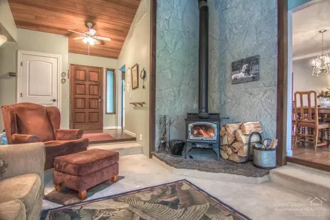 61157 Benham Rd, Bend, OR 97702 photo 6