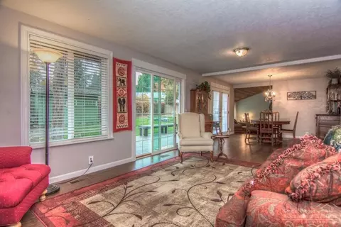 61157 Benham Rd, Bend, OR 97702 photo 9