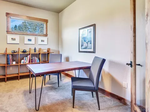 60510 Snap Shot Loop, Bend, OR 97702 photo 3