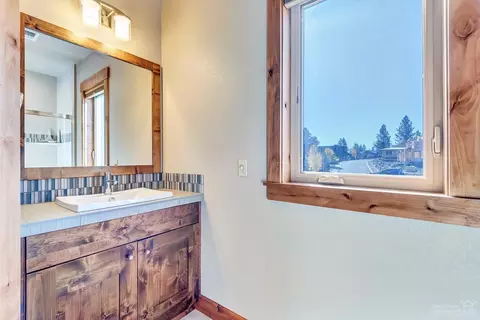 60510 Snap Shot Loop, Bend, OR 97702 photo 18