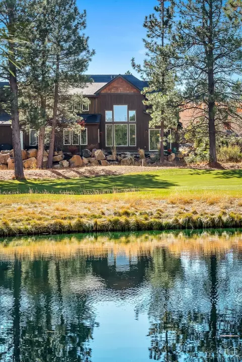60510 Snap Shot Loop, Bend, OR 97702 photo 23