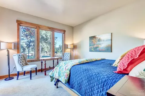 60510 Snap Shot Loop, Bend, OR 97702 photo 13