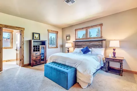 60510 Snap Shot Loop, Bend, OR 97702 photo 17