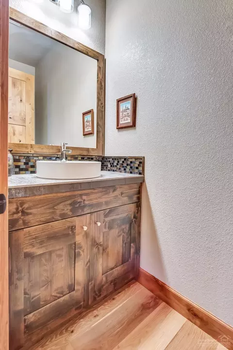 60510 Snap Shot Loop, Bend, OR 97702 photo 15