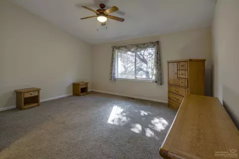 65485 76th St, Bend, OR 97703 photo 8