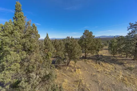 65485 76th St, Bend, OR 97703 photo 23
