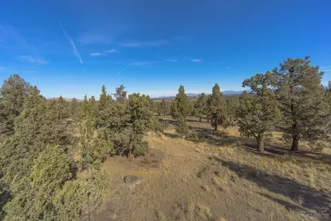 65485 76th St, Bend, OR 97703 photo 24