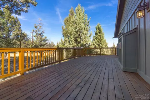 65485 76th St, Bend, OR 97703 photo 17