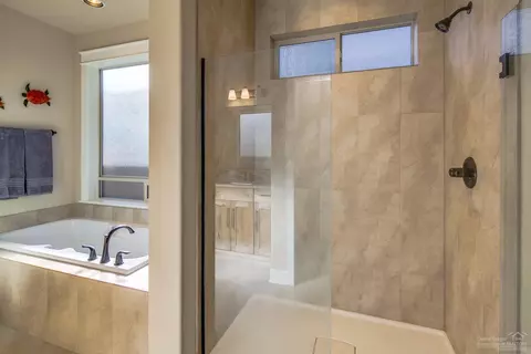 61050 Ambassador Dr, Bend, OR 97702 photo 14
