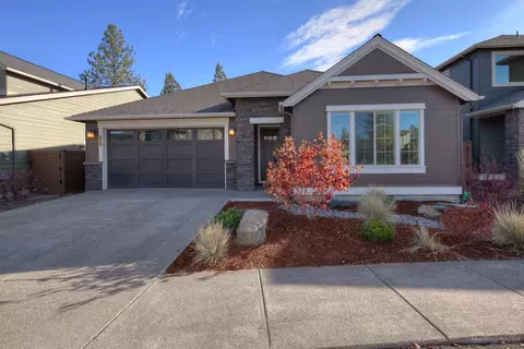 61050 Ambassador Dr, Bend, OR 97702 photo 3