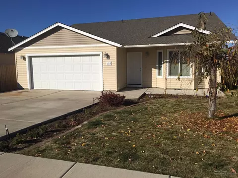 629 E D St, Culver, OR 97734 photo 1