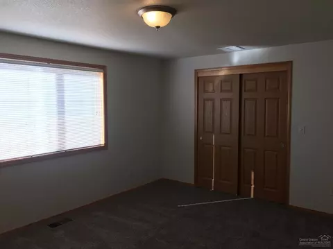 629 E D St, Culver, OR 97734 photo 8