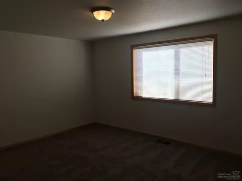 629 E D St, Culver, OR 97734 photo 13