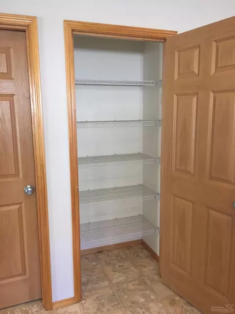 629 E D St, Culver, OR 97734 photo 5