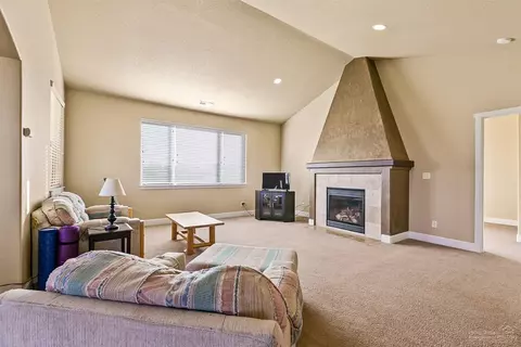 20740 Kilbourne Loop, Bend, OR 97701 photo 7