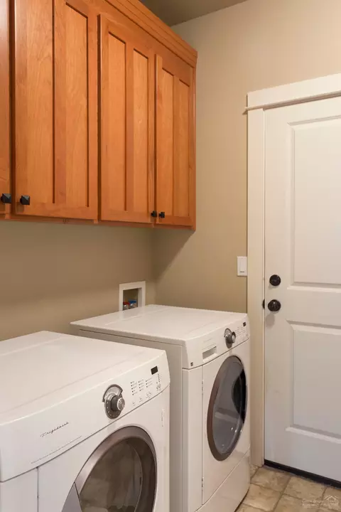 60948 Creekstone Loop, Bend, OR 97702 photo 20