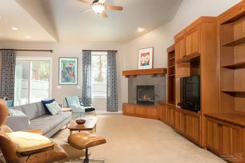 60948 Creekstone Loop, Bend, OR 97702 photo 12