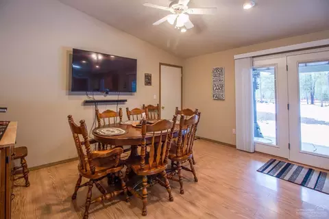 50831 Doe Loop, La Pine, OR 97739 photo 6
