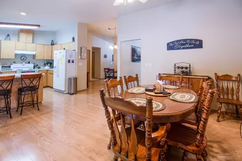 50831 Doe Loop, La Pine, OR 97739 photo 7