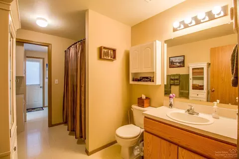 50831 Doe Loop, La Pine, OR 97739 photo 11