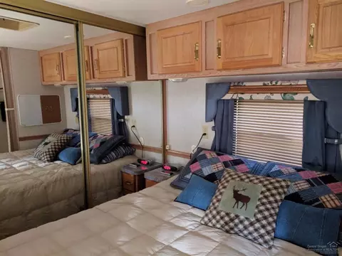 50831 Doe Loop, La Pine, OR 97739 photo 21