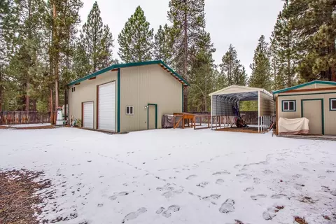 50831 Doe Loop, La Pine, OR 97739 photo 3