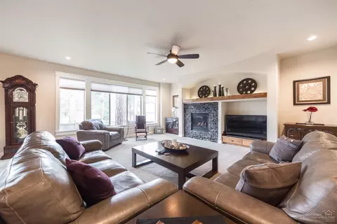 60418 SE Hedgewood, Bend, OR 97702 photo 6