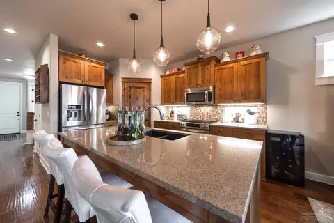 60418 SE Hedgewood, Bend, OR 97702 photo 3