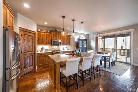 60418 SE Hedgewood, Bend, OR 97702 photo 4