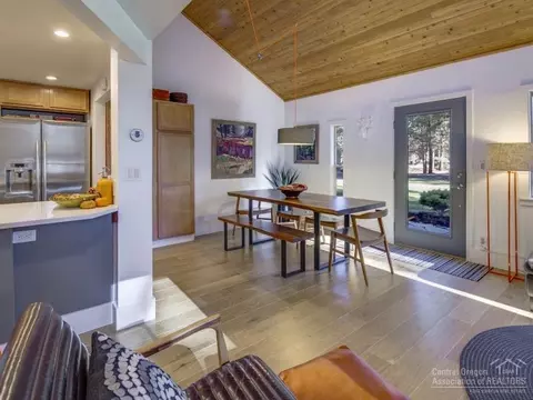 63355 Silverado Dr, Bend, OR 97703 photo 6