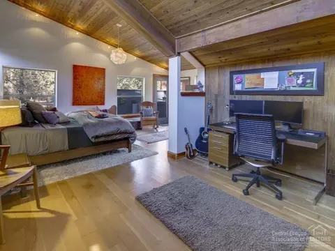 63355 Silverado Dr, Bend, OR 97703 photo 19