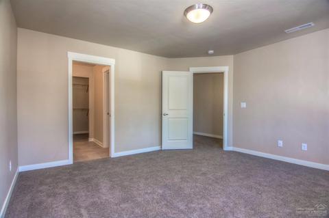 60475 Hedgewood Ln, Bend, OR 97702 photo 12