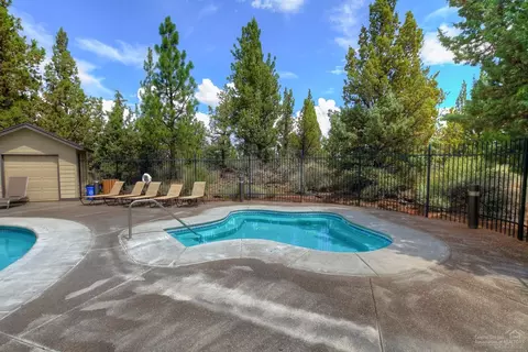 20876 SE Sotra Loop, Bend, OR 97702 photo 23