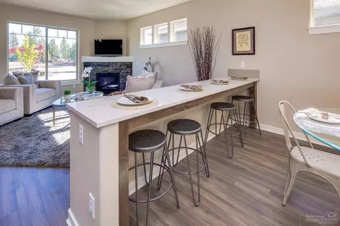 20876 SE Sotra Loop, Bend, OR 97702 photo 6