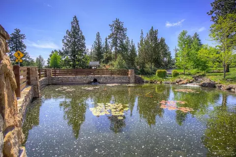 20876 SE Sotra Loop, Bend, OR 97702 photo 24