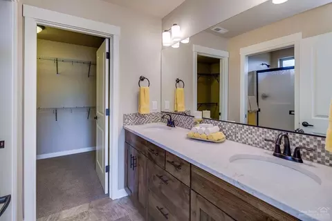 20876 SE Sotra Loop, Bend, OR 97702 photo 14