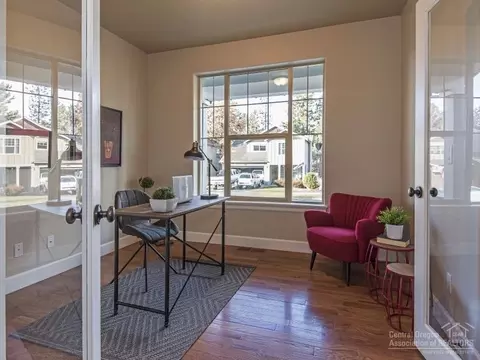 61186 Kepler St, Bend, OR 97702 photo 3