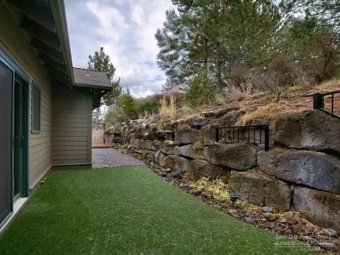 19321 Brookside Way, Bend, OR 97702 photo 19