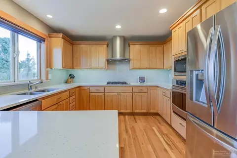 2368 NW 6th St, Bend, OR 97703 photo 6