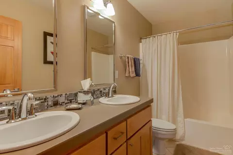 2368 NW 6th St, Bend, OR 97703 photo 14