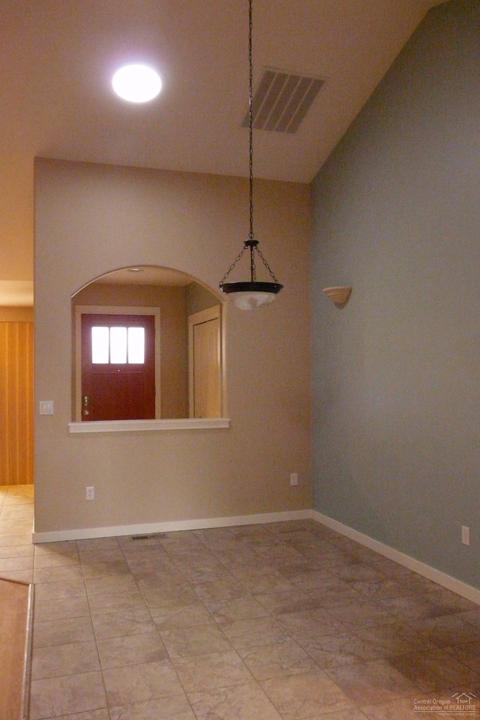63450 Ledgestone Ct, Bend, OR 97701 photo 3