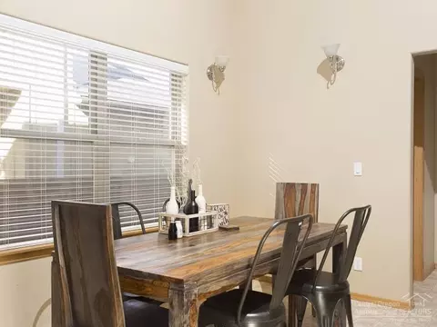 20540 Avro Pl, Bend, OR 97701 photo 7