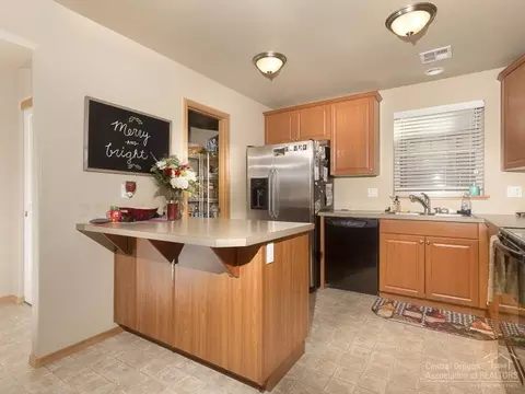 20540 Avro Pl, Bend, OR 97701 photo 8