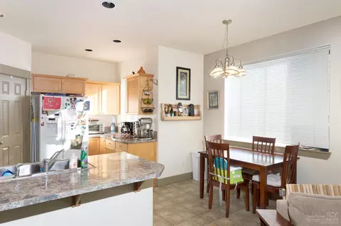 20585 Button Brush Ave, Bend, OR 97702 photo 5