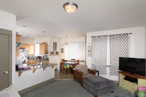 20585 Button Brush Ave, Bend, OR 97702 photo 4